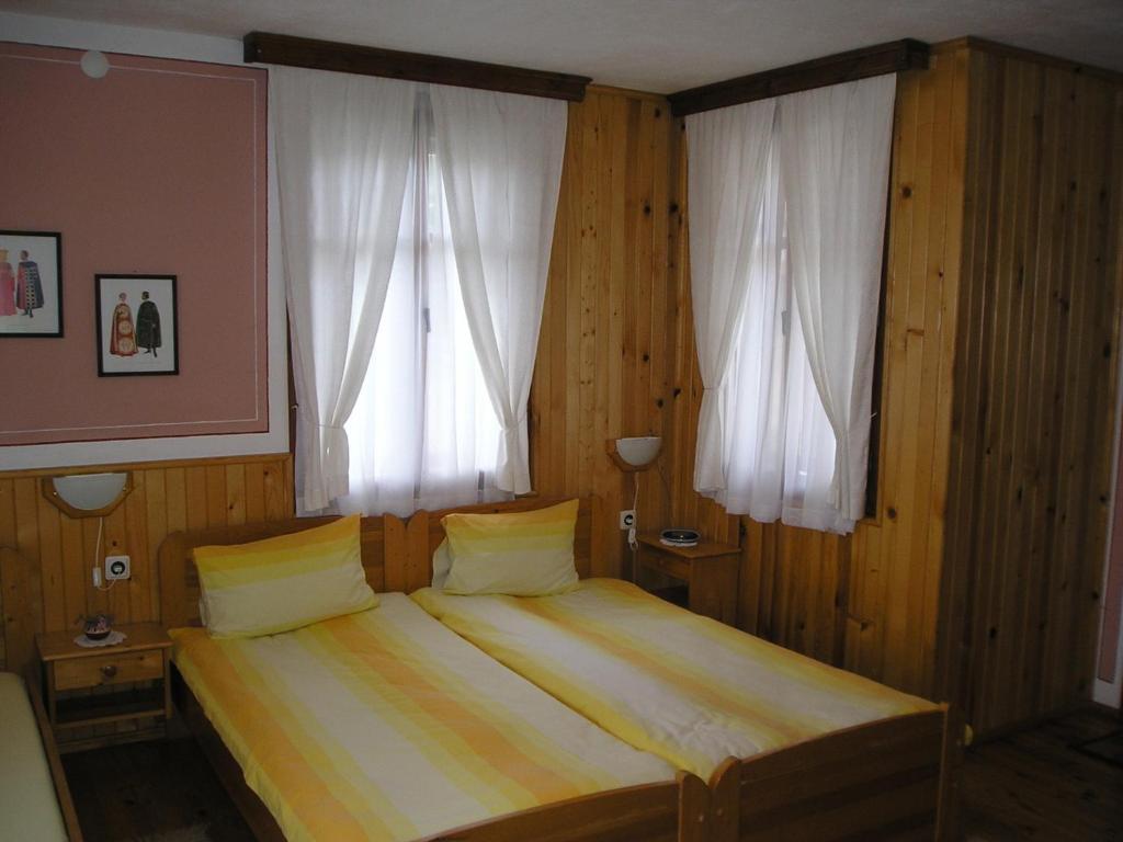 Guest House Bolyarka Koprivshtitsa Quarto foto